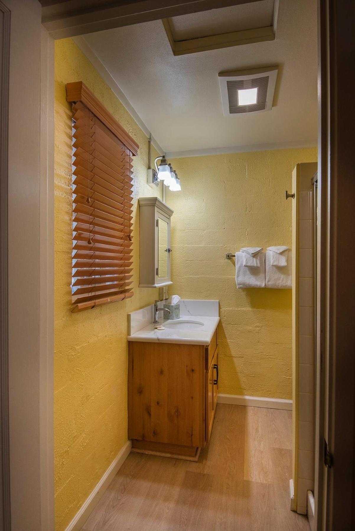 Yosemite's Riverfront Retreat