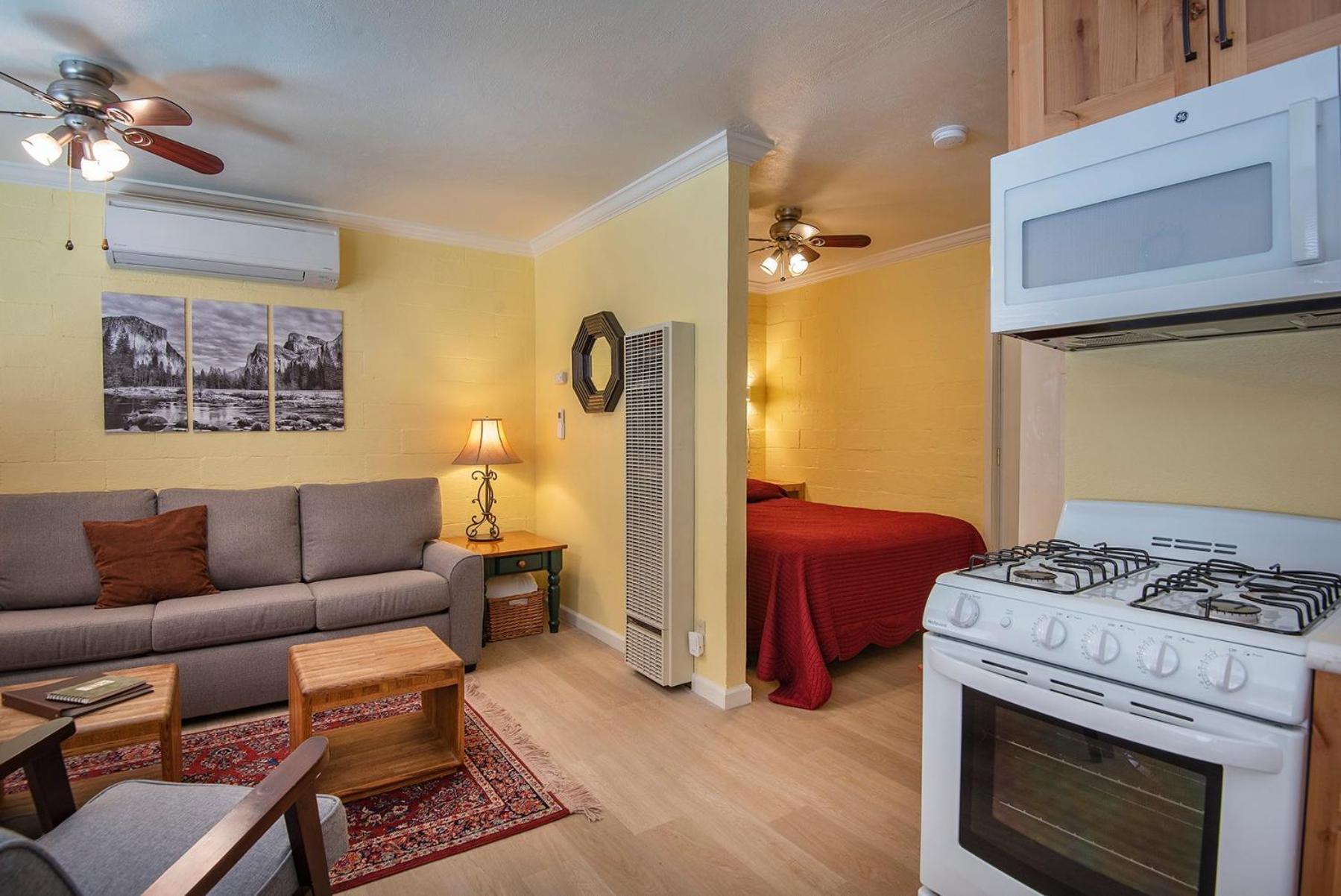 Yosemite's Riverfront Retreat