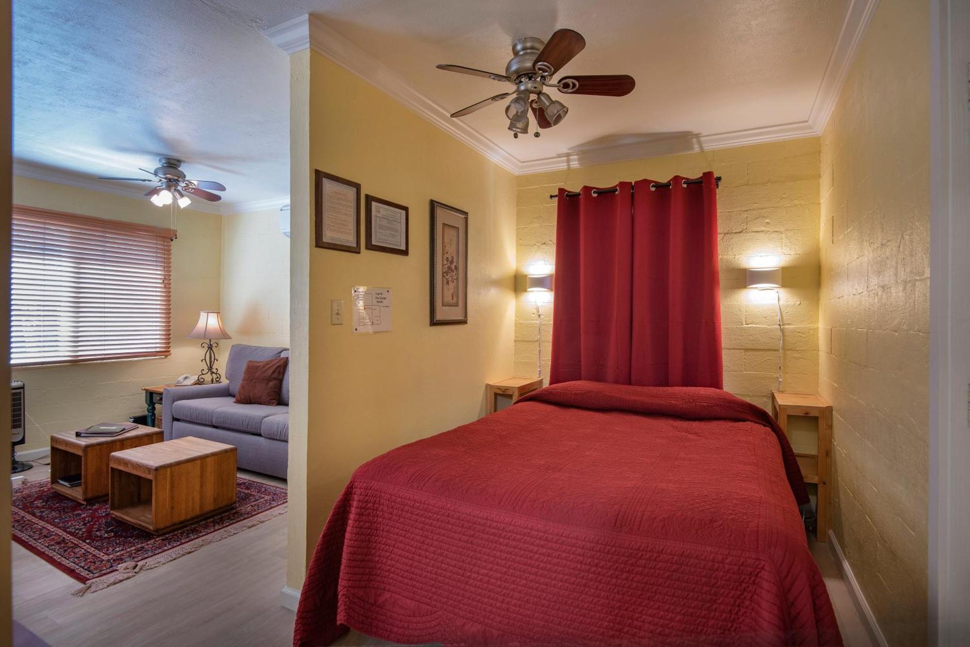 Yosemite's Riverfront Retreat Holiday home Wawona